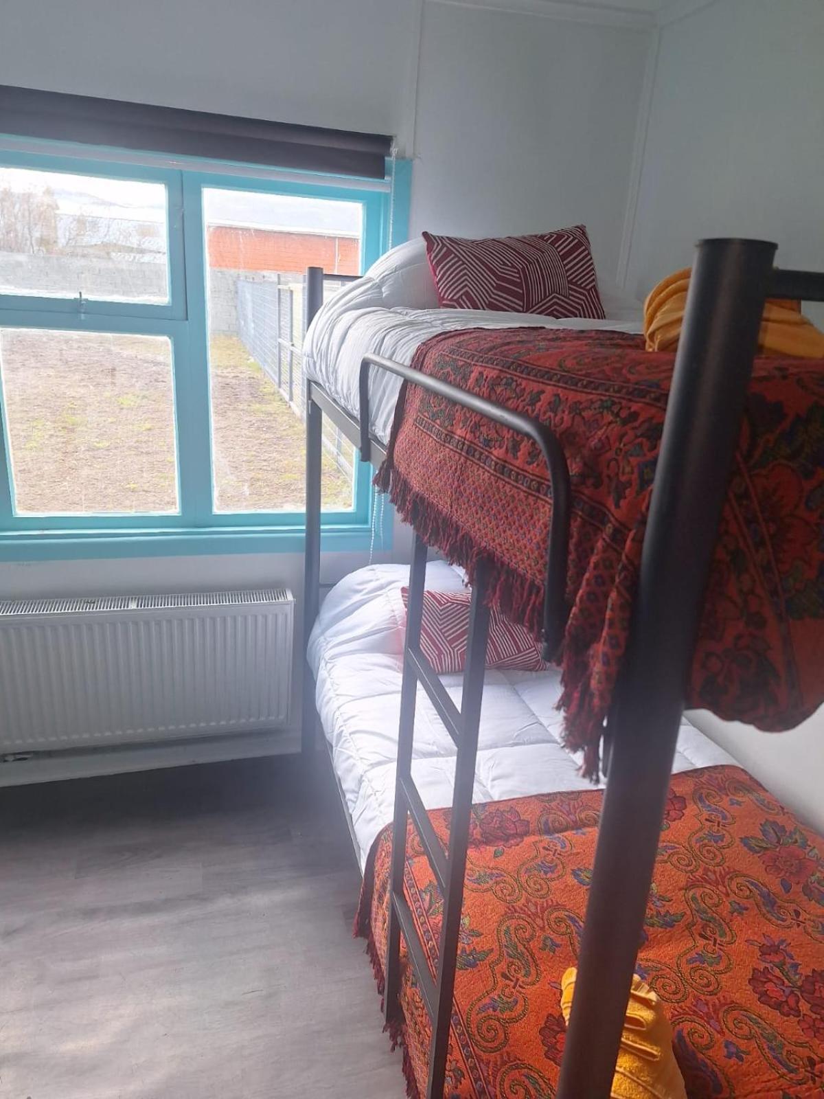 Hostel Kuntur Puerto Natales Esterno foto