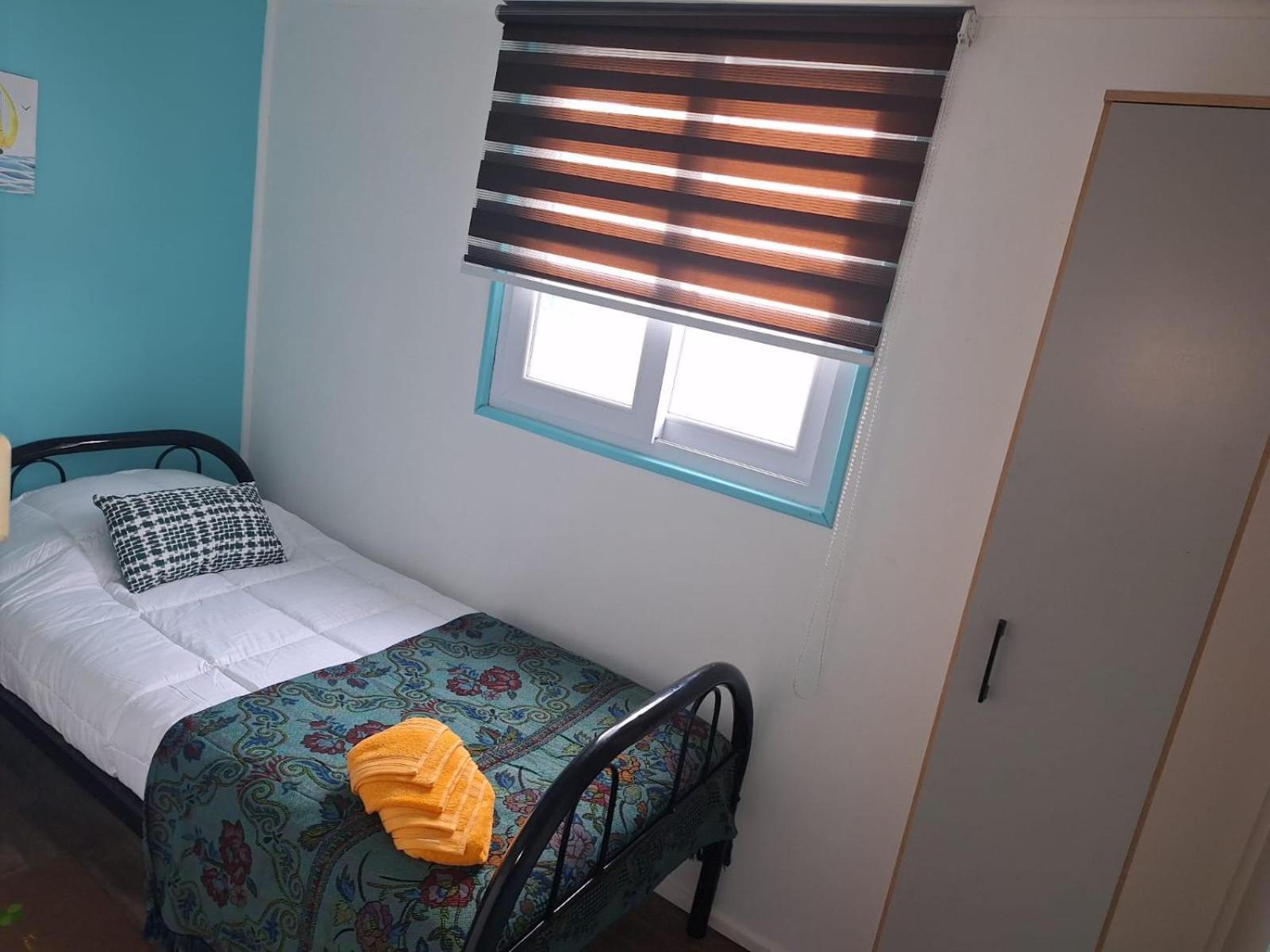 Hostel Kuntur Puerto Natales Esterno foto