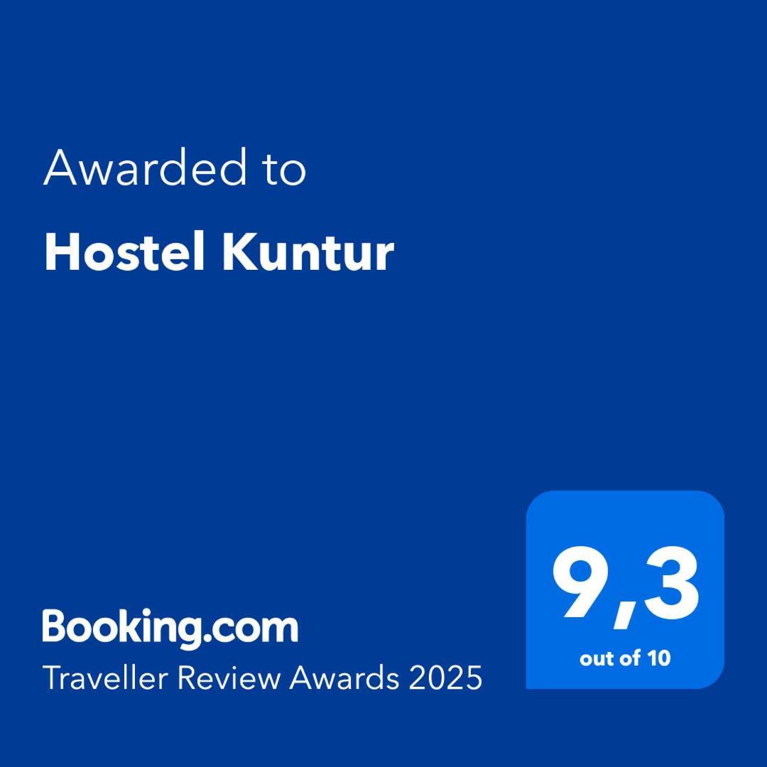 Hostel Kuntur Puerto Natales Esterno foto